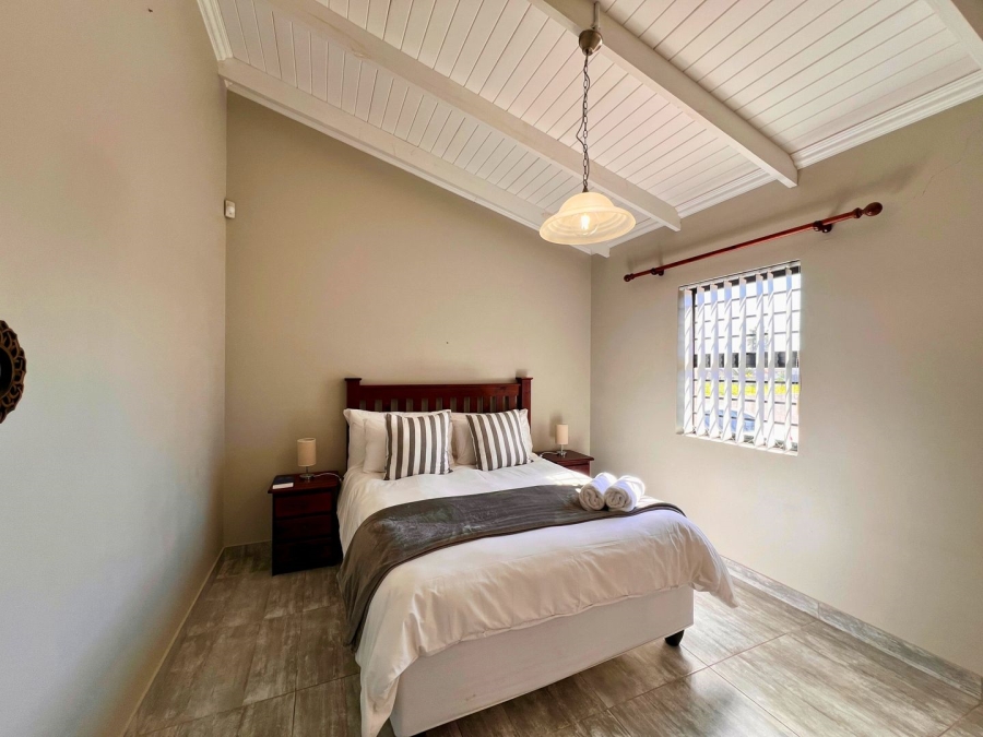 5 Bedroom Property for Sale in Myburgh Park Western Cape